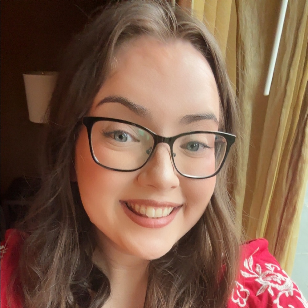 Meet your Posher, April